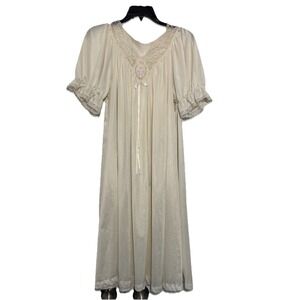 VINTAGE LACE TRIMMED CARRIAGE COURT SEARS NIGHTGOWN ONE SIZE GRANNYCORE COSTUME